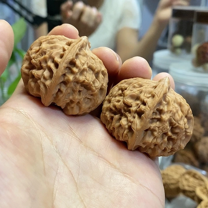 【闪购商品】核桃把件41玉枕元宝