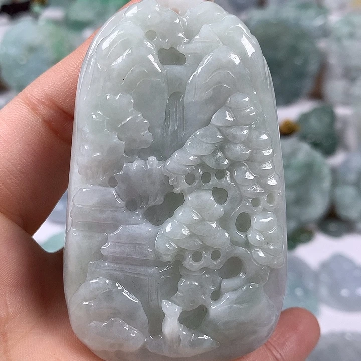翡翠未镶嵌颈饰山水福利卡厚10+
