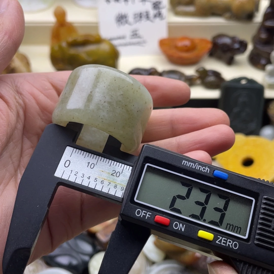 未镶嵌蛇纹石玉颈饰126