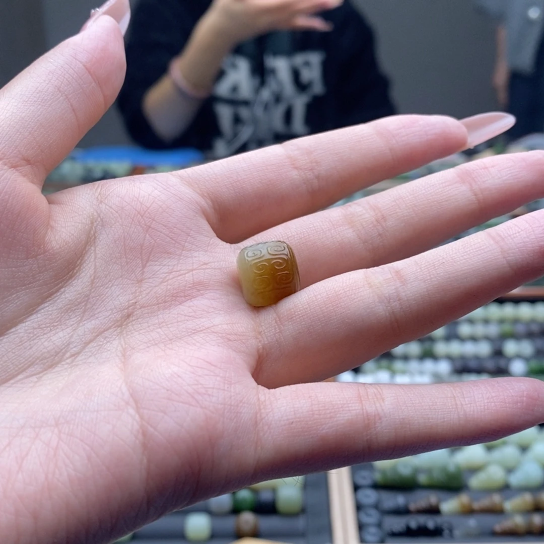 和田玉（糖玉）未镶嵌珠宝半成品