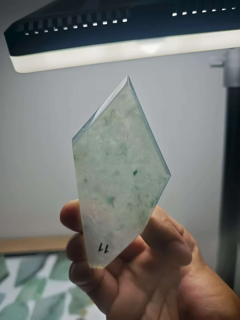 缅甸天然翡翠A货
