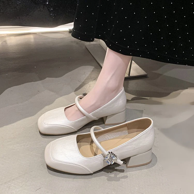 法式玛丽珍高跟鞋女2025秋夏季新款粗跟银色单鞋配裙子晚晚小皮鞋