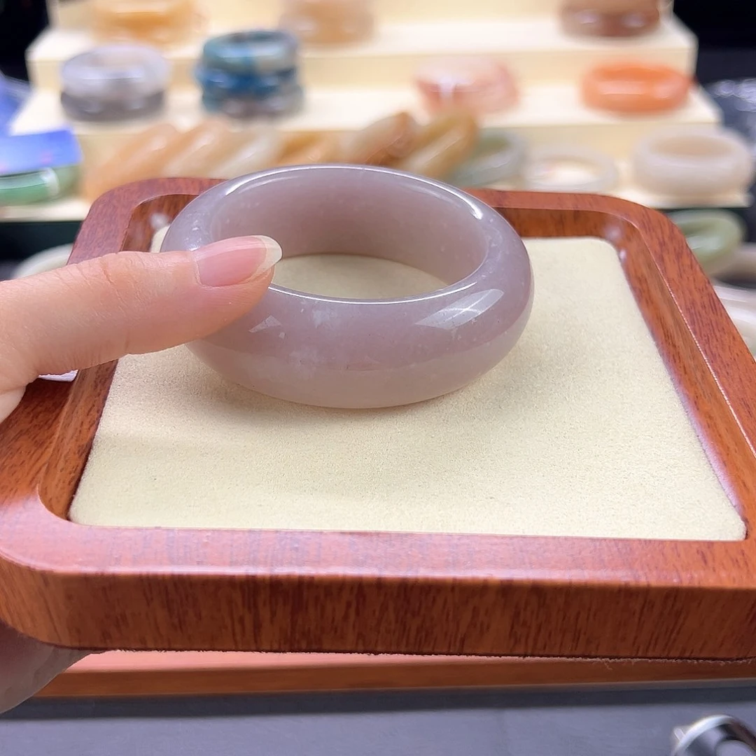 超***婆石英质玉手镯未镶嵌