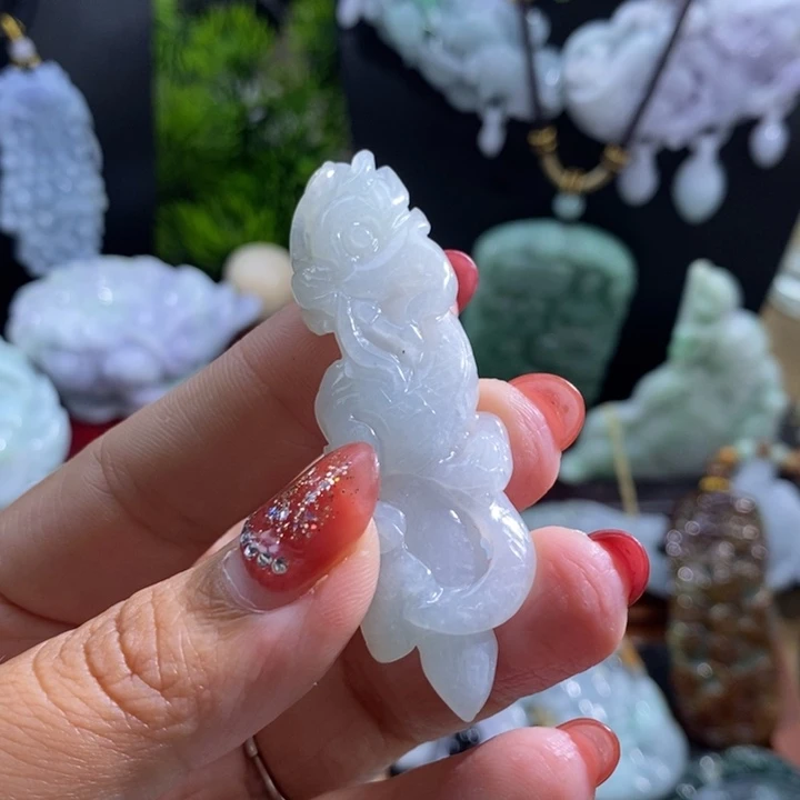 【闪购商品】颈饰未镶嵌翡翠龙笔