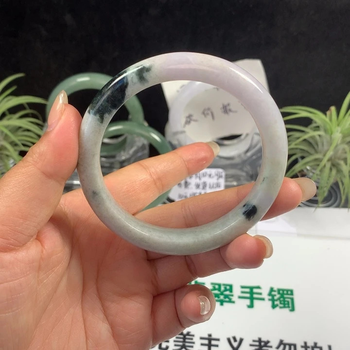 翡翠未镶嵌手镯24