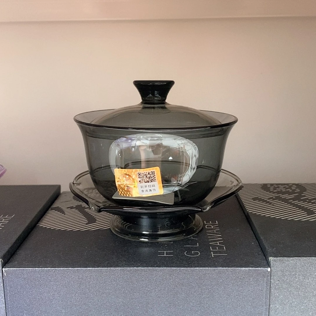 禾器沁莲盖碗烟灰色样品