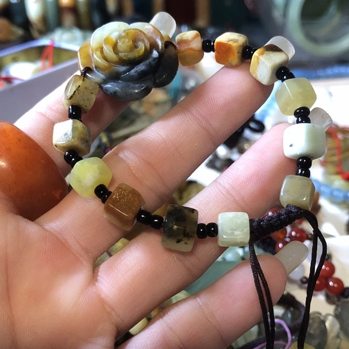 岫玉未镶嵌岫玉手链