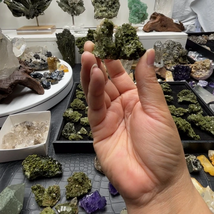 未镶嵌珠宝半成品水晶