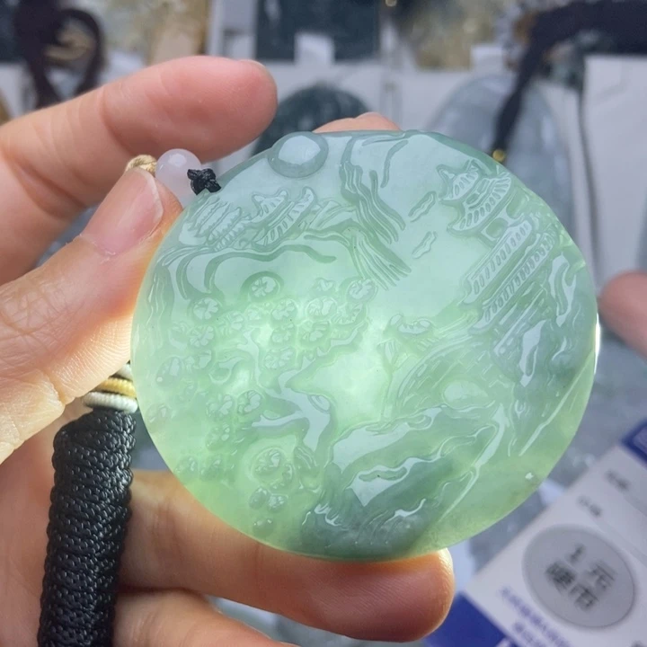 翡翠未镶嵌颈饰翡翠