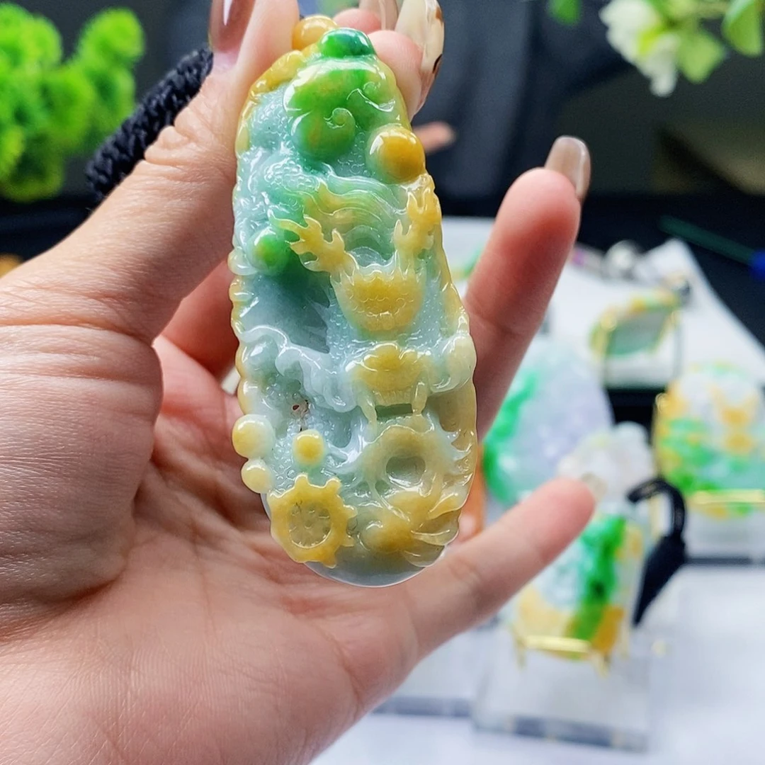 颈饰未镶嵌翡翠翡翠A货