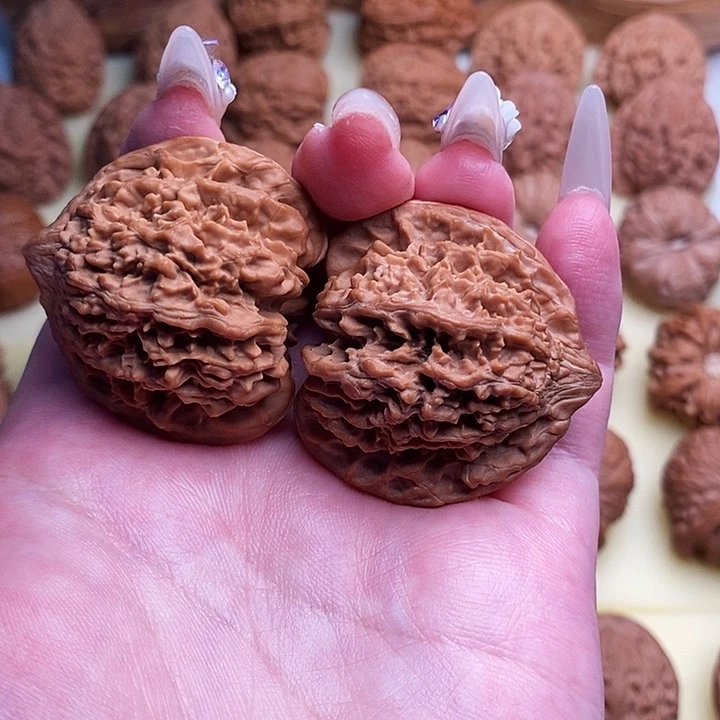 【闪购商品】文玩核桃吊坠满天星