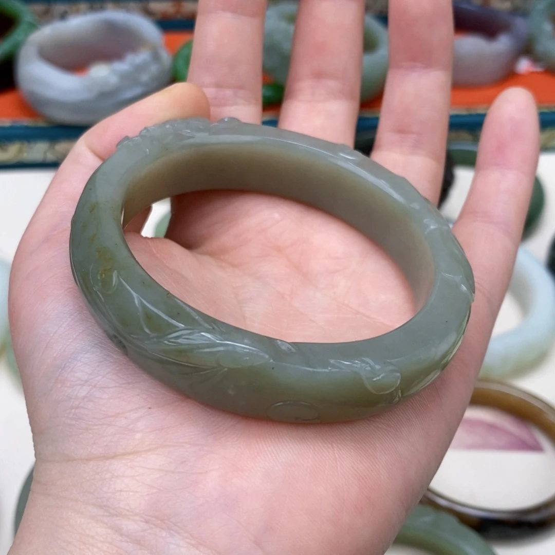 和田玉手镯58未镶嵌