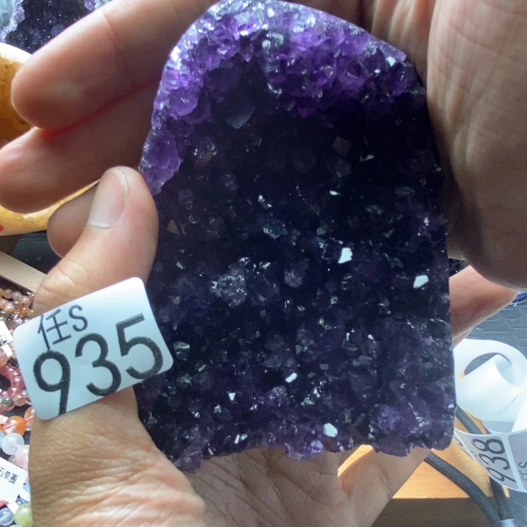 未镶嵌水晶大型摆件（非配饰）