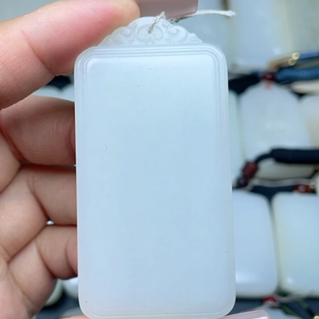 【闪购商品】颈饰未镶嵌和田玉