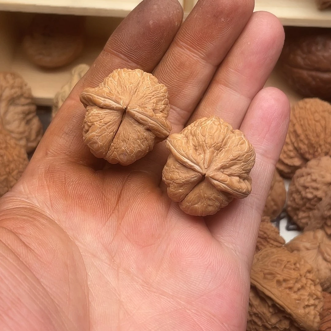 r***f吊坠文玩核桃元宝