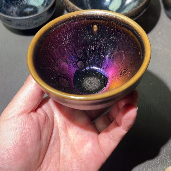 茶盏我在开会你忙什么