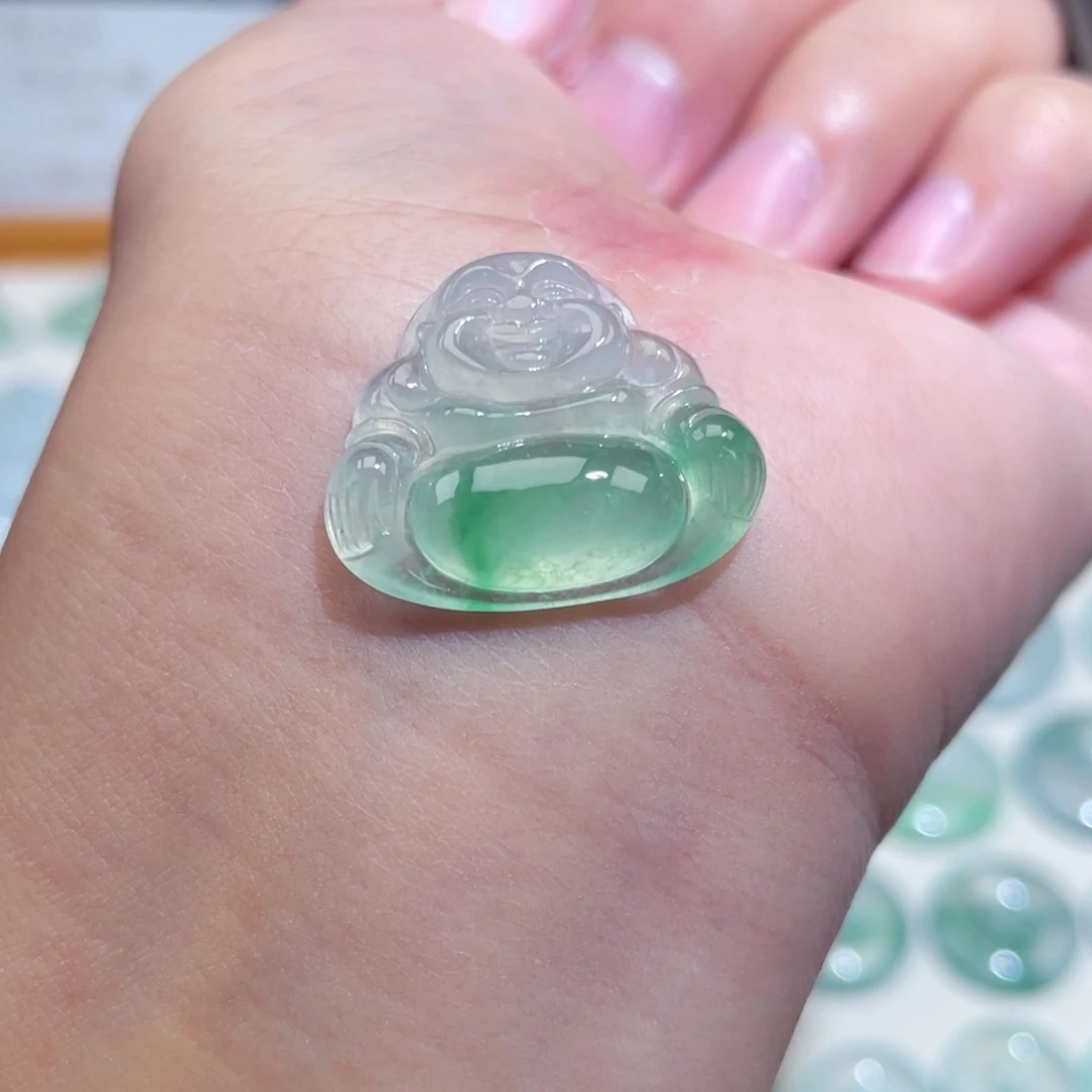 颈饰未镶嵌翡翠佛公