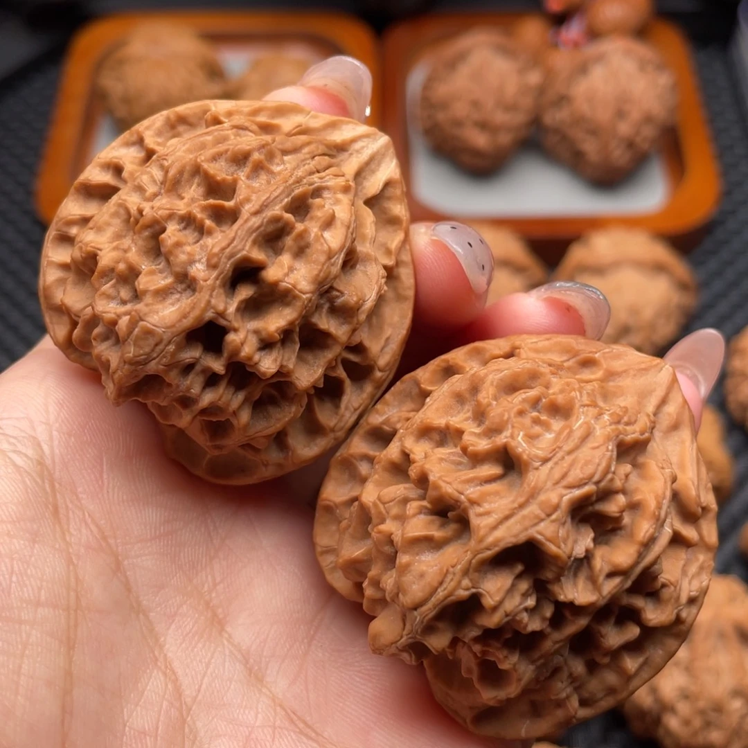 文玩核桃吊坠原桩苹果园