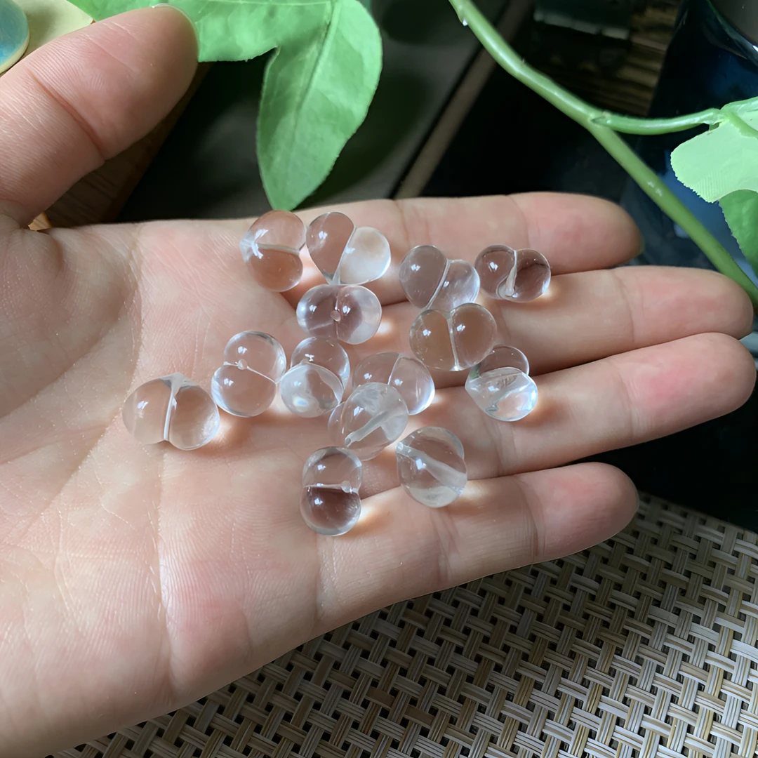 天然水晶爱心屁桃散珠尺寸约12-13mm(多样性发其一）