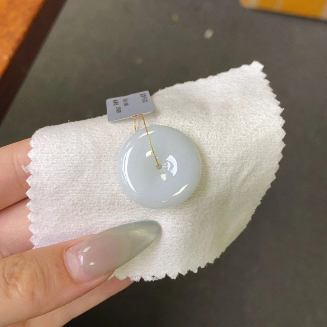 【闪购商品】颈饰未镶嵌翡翠平安扣