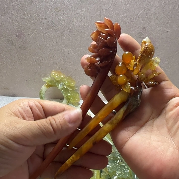 凌***定制蛇纹石玉毛货发饰