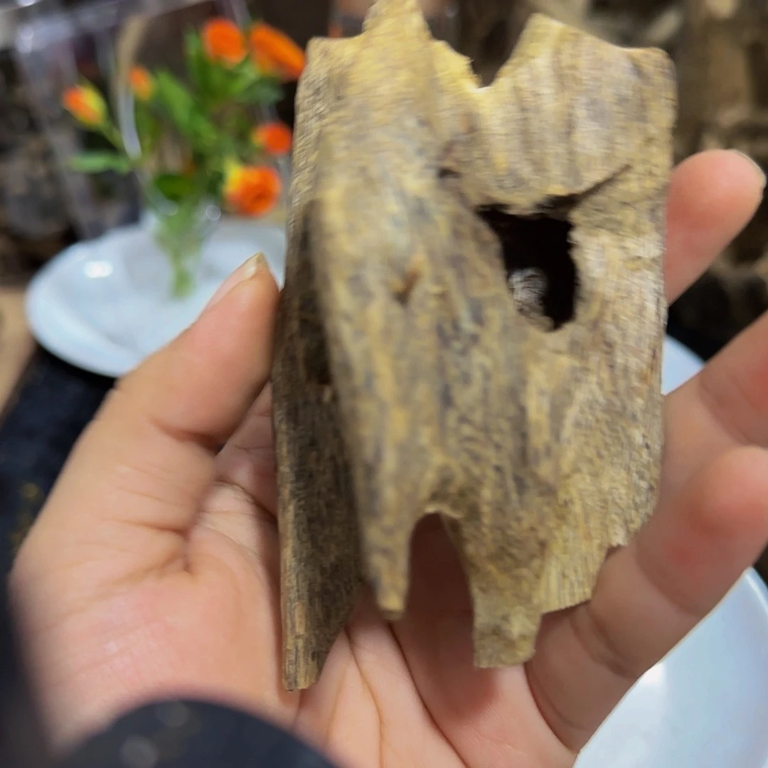 蓝***色沉香沉香碎屑精品惠东汝湖老料46克+