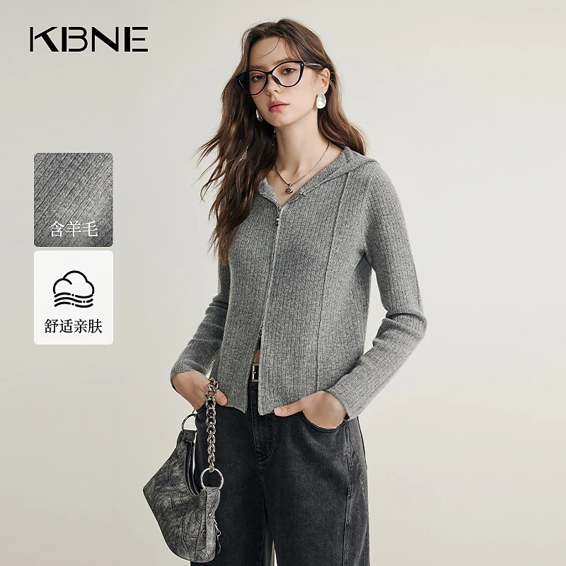 KBNE针织开衫女时髦洋气爆款2025新款灰色高级感百搭连帽针织衫女