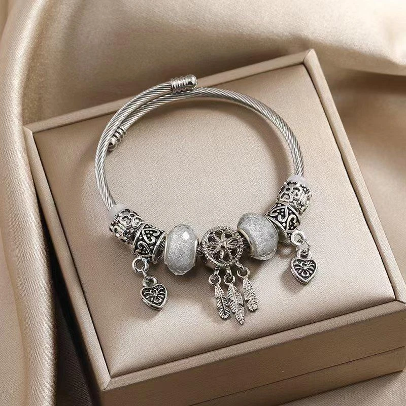 捕梦网铃铛手链女气质韩版简约学生森系闺蜜叶子复古设计时尚百搭