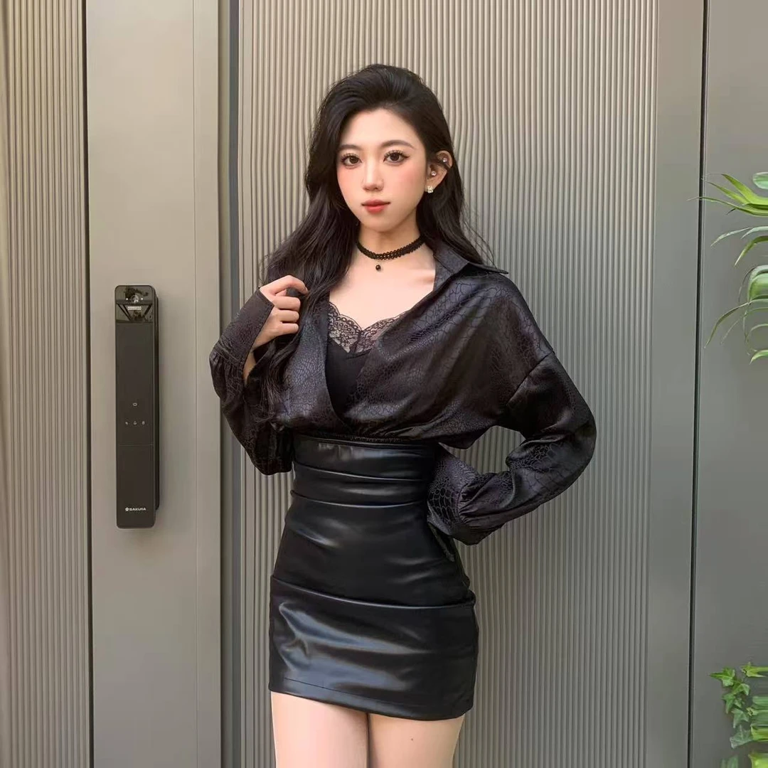 【A0603】蕾丝性感辣妹长袖气质显瘦百搭时尚上衣+半裙套装