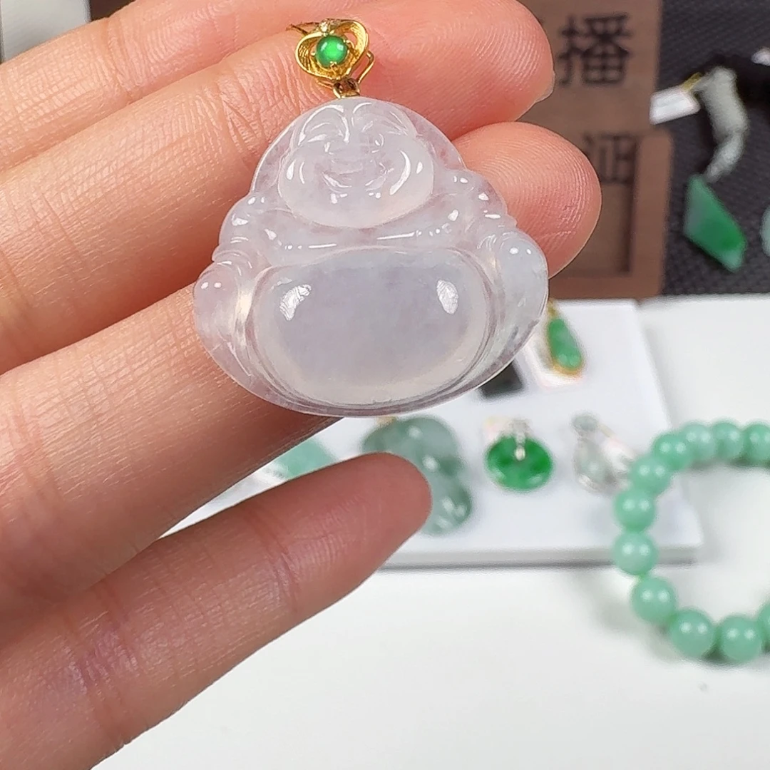 翡翠18K金镶嵌颈饰