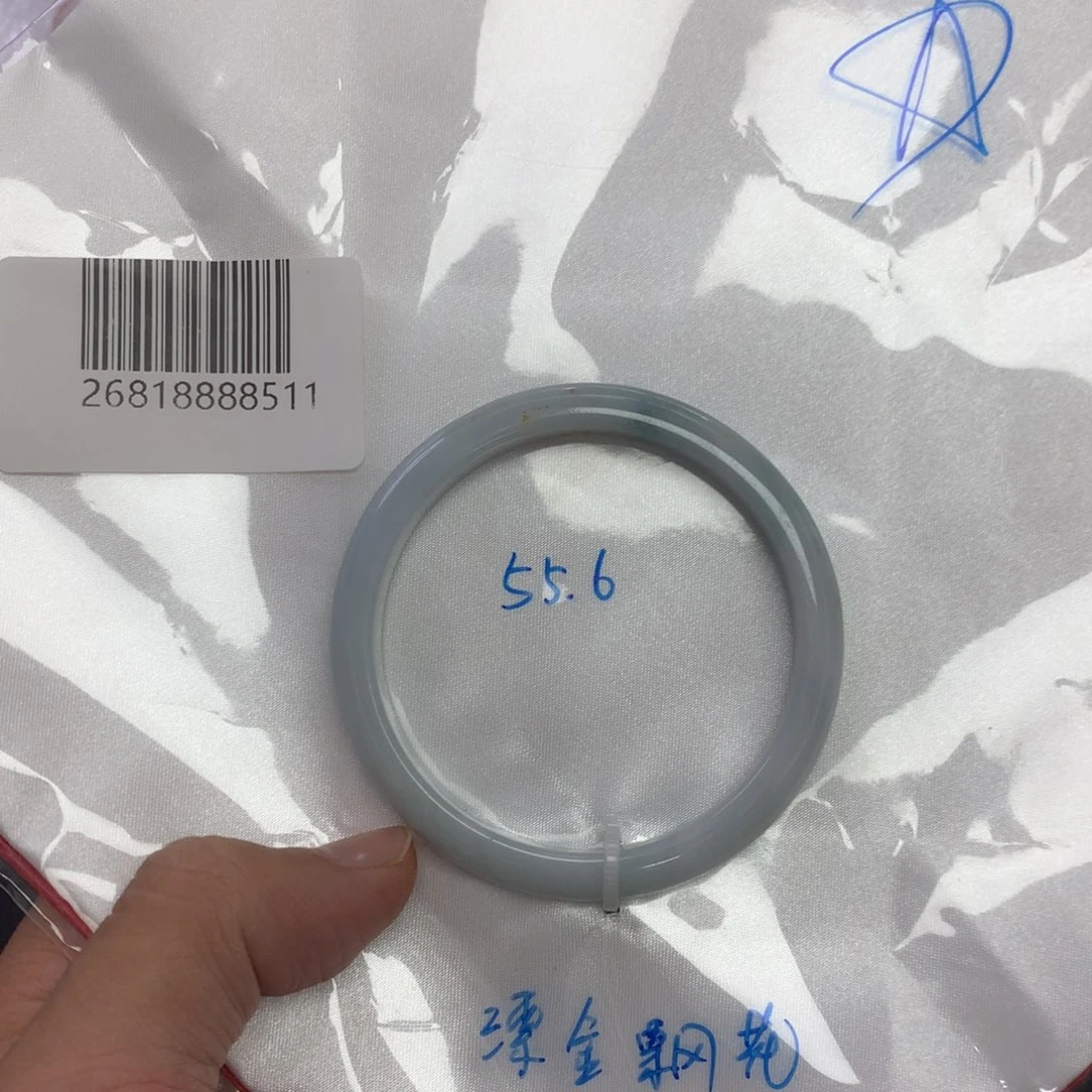 未镶嵌手镯翡翠天然缅甸翡翠手镯
