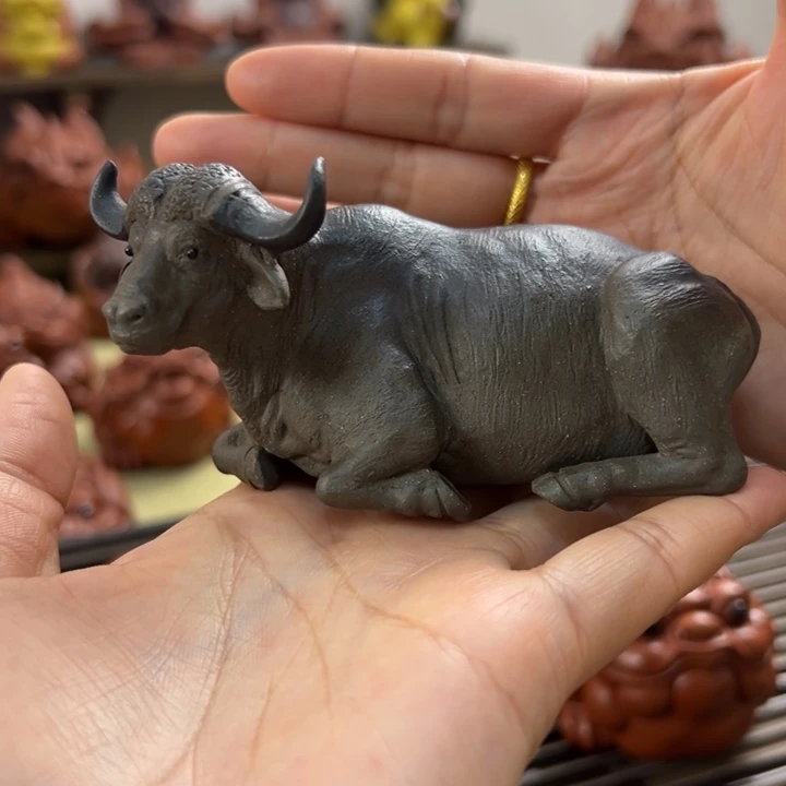 紫砂茶宠诗***春紫砂水牛