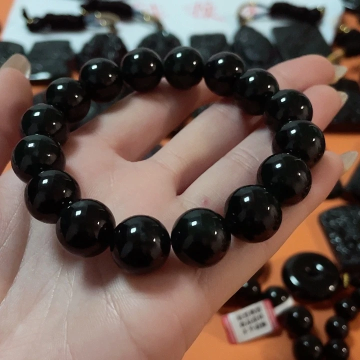 翡翠颈饰未镶嵌古**医