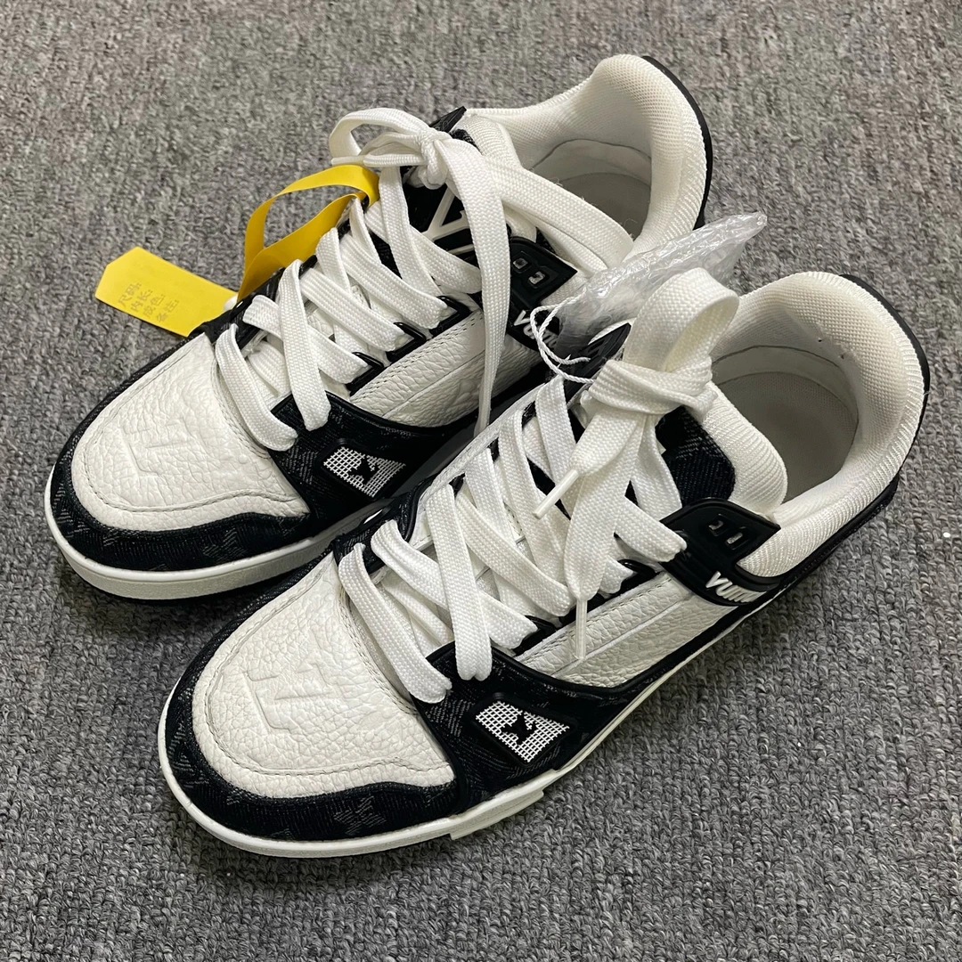 95新 LouisVuitton/路易威登 Trainer 低帮时尚板鞋 37码/14066