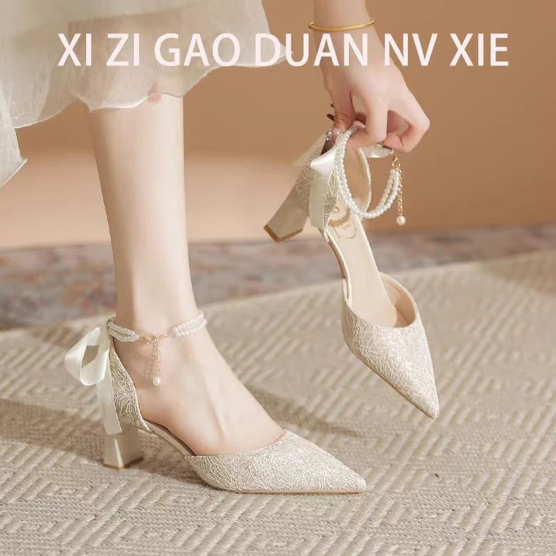 成人礼一字扣带高跟鞋夏季凉鞋女蝴蝶结伴娘尖头粗跟中跟新娘单鞋