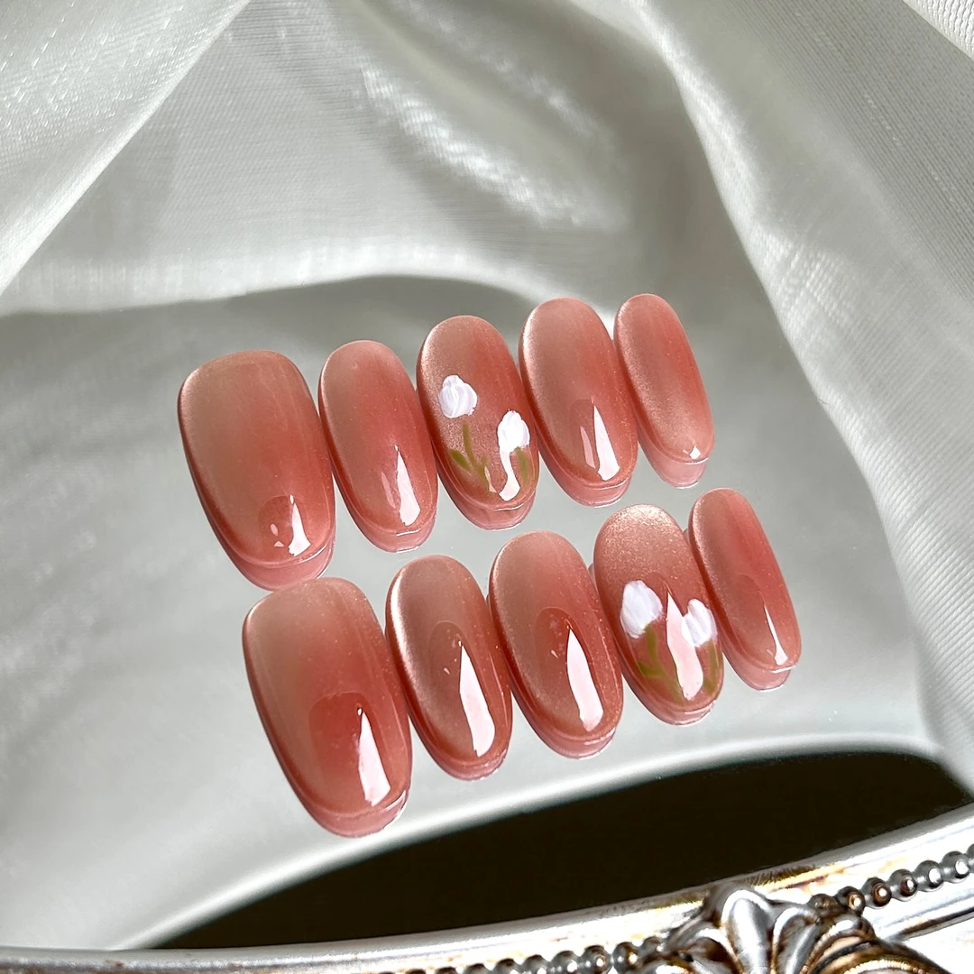 【“郁”见春色】蓝珊手工穿戴甲春季手绘郁金香冰透高级猫眼纯欲温柔