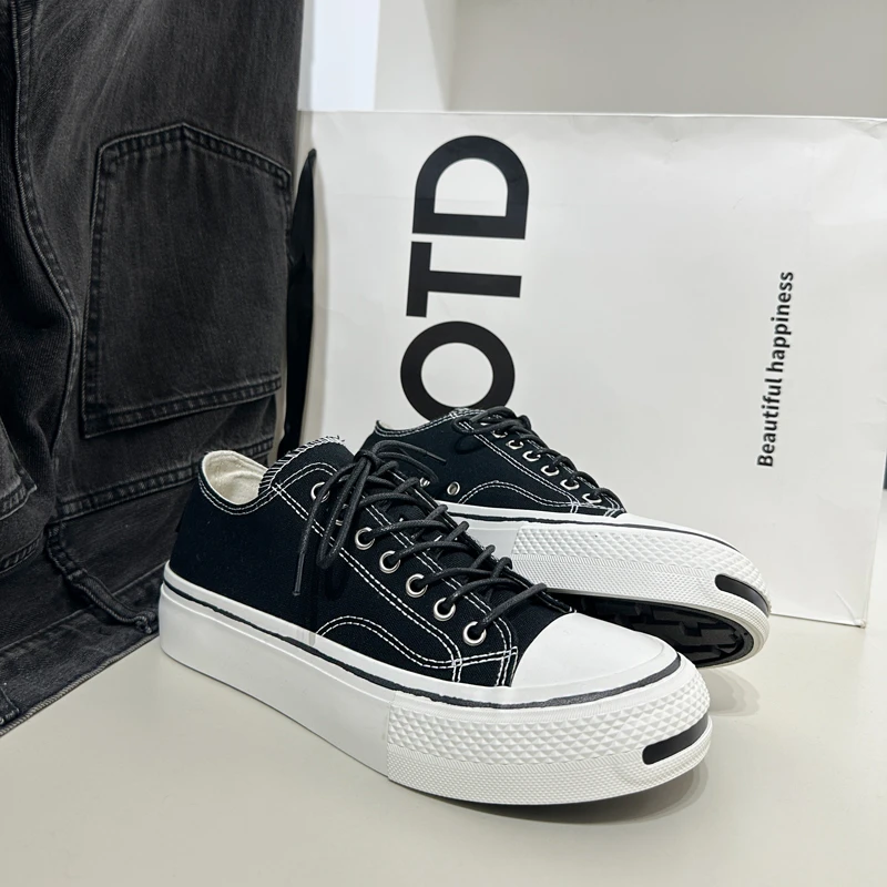 2025夏季新款透气鞋子男低帮百搭厚底板鞋男士小众休闲帆布鞋爆款