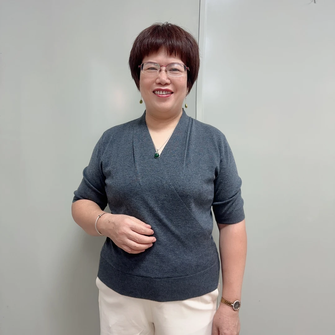 早秋新款女中袖针织妈妈上衣