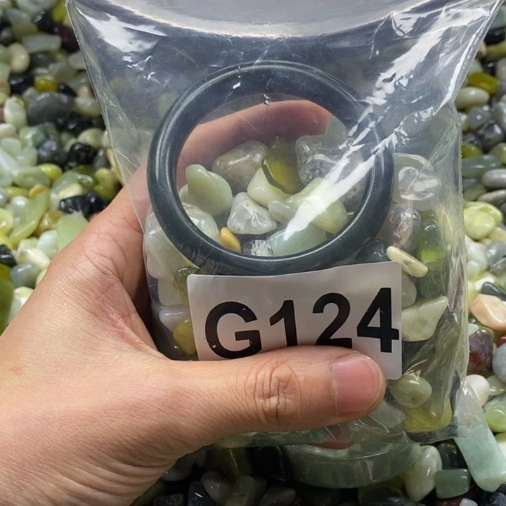 蛇纹石玉鱼缸石未镶嵌