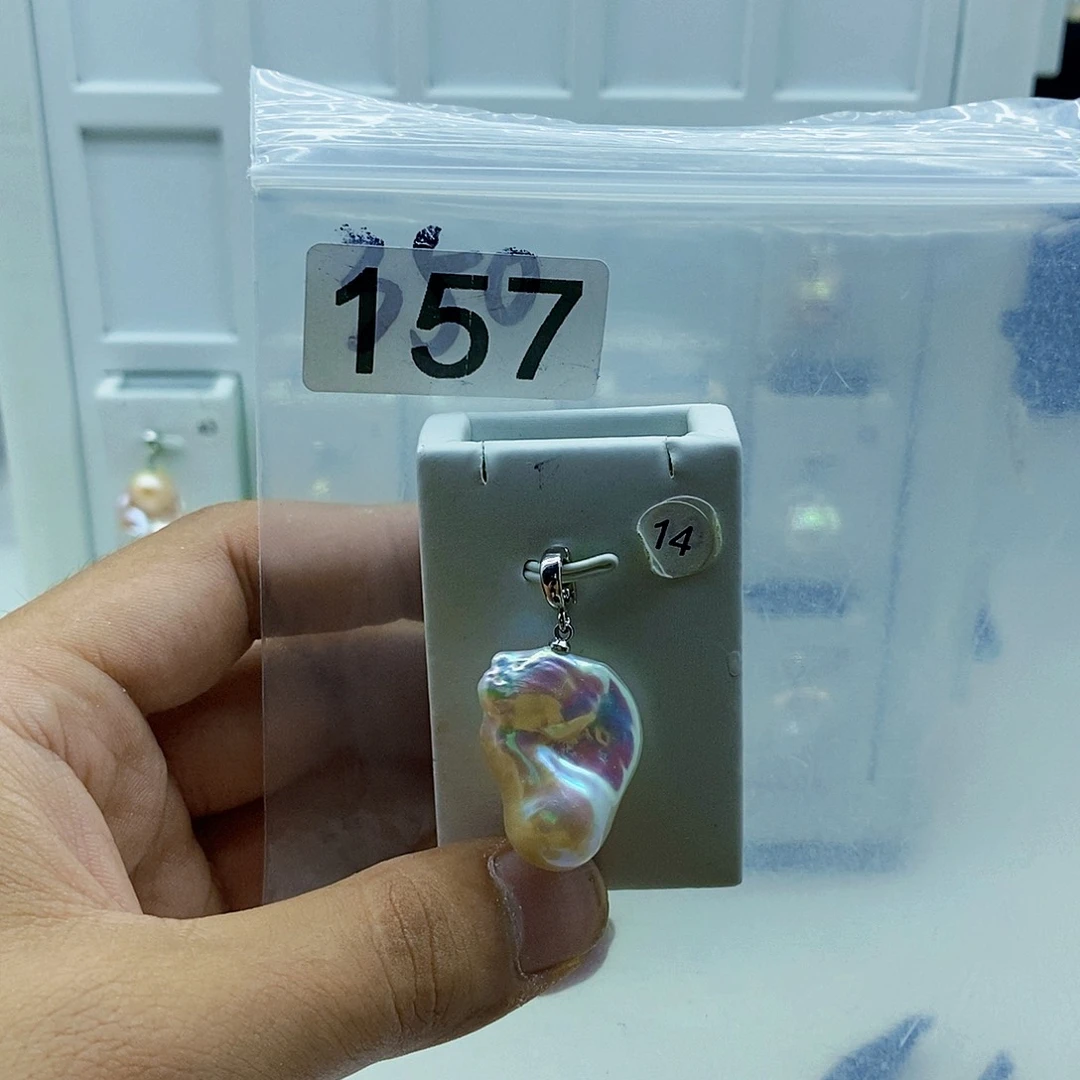 淡水珍珠合金颈饰