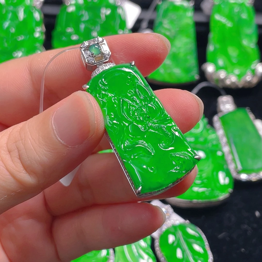 翡翠未镶嵌吊坠(不含链)