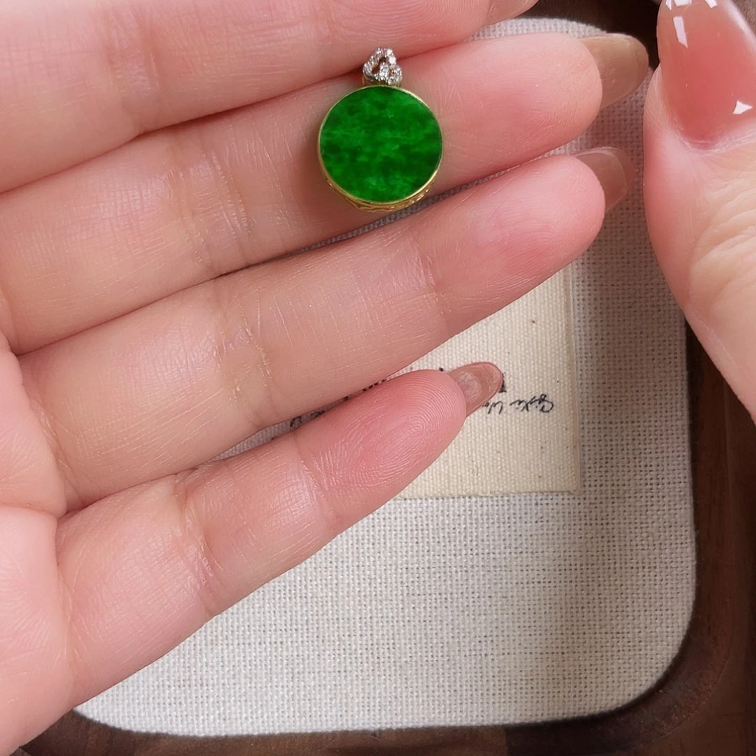 翡翠18K金镶嵌吊坠(不含链)