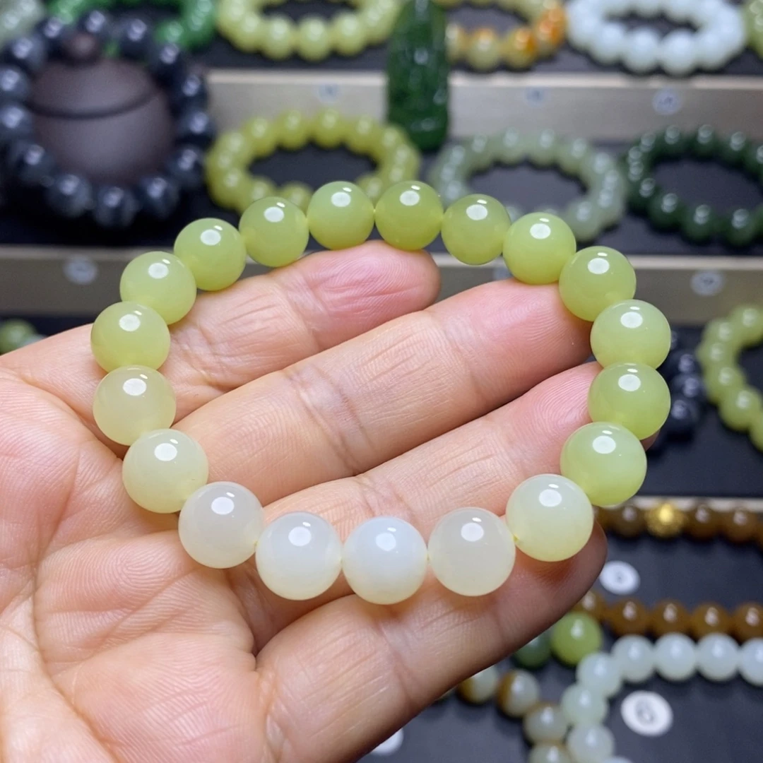 和田玉未镶嵌手串