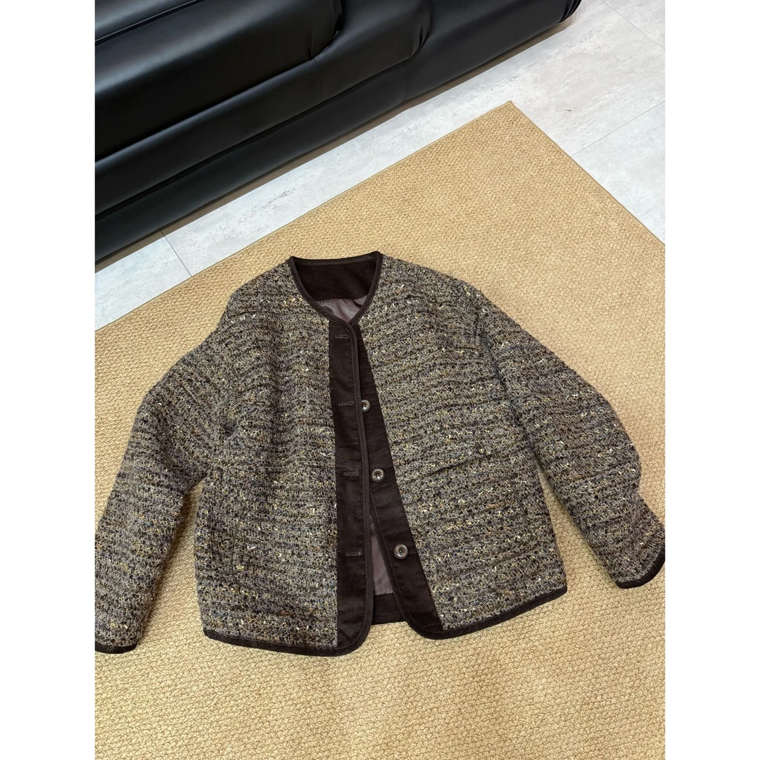 2025秋款新品【设计师款  高级感圆领小香风外套】