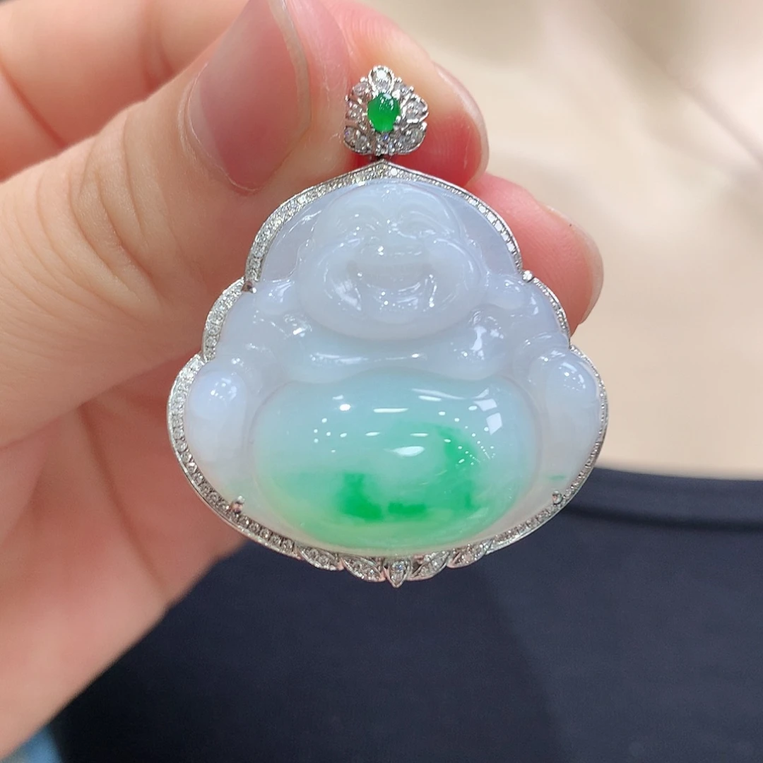 翡翠18K金镶嵌颈饰佛公
