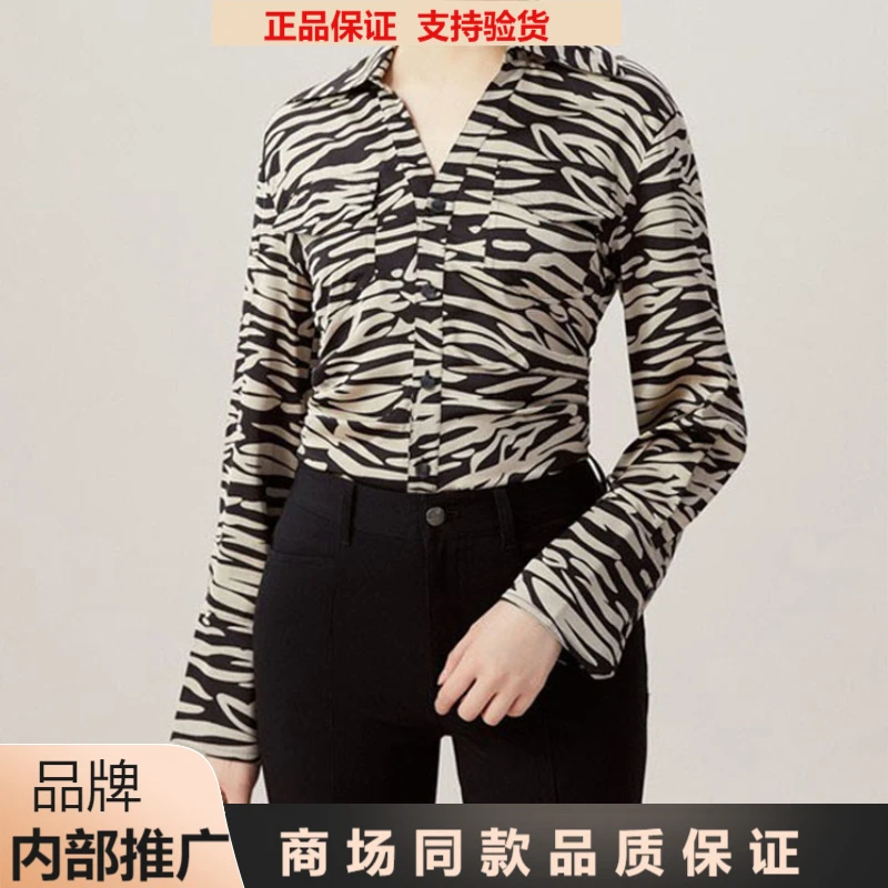 [商场同款】2025春夏新款减龄修身褶皱腰线V领口袋单排扣衬衣上衣