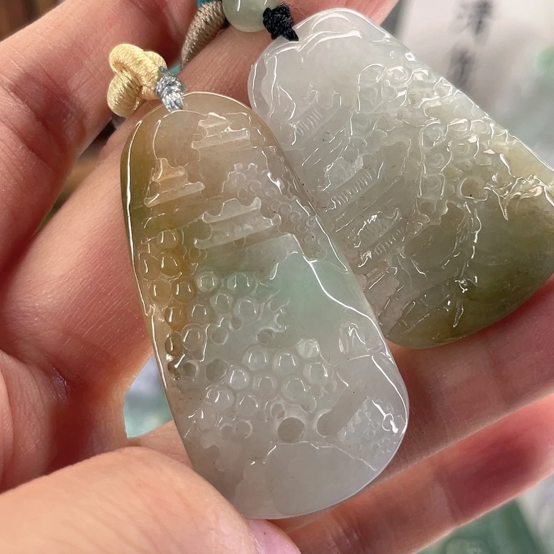 翡翠未镶嵌颈饰山水牌