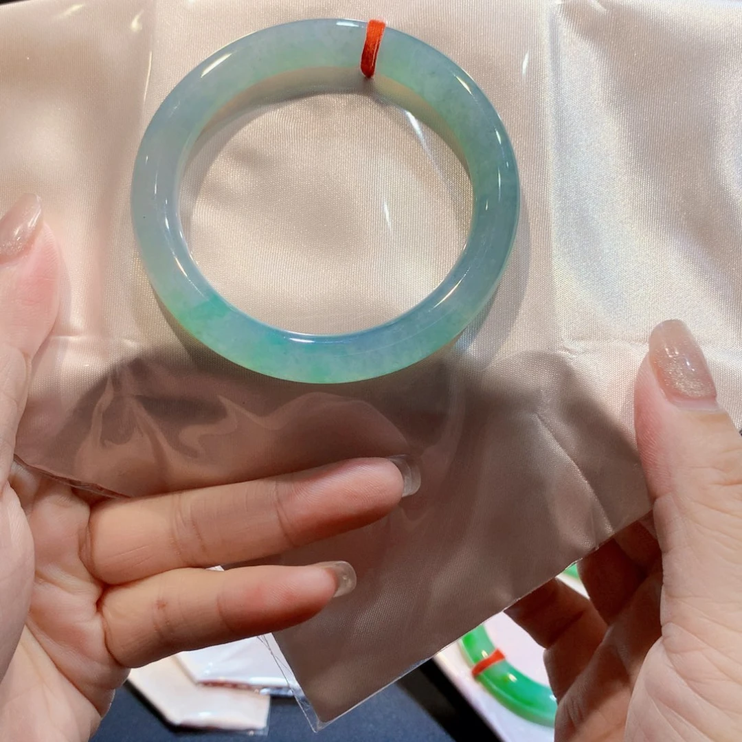 花***鱼翡翠未镶嵌手镯翡翠手镯