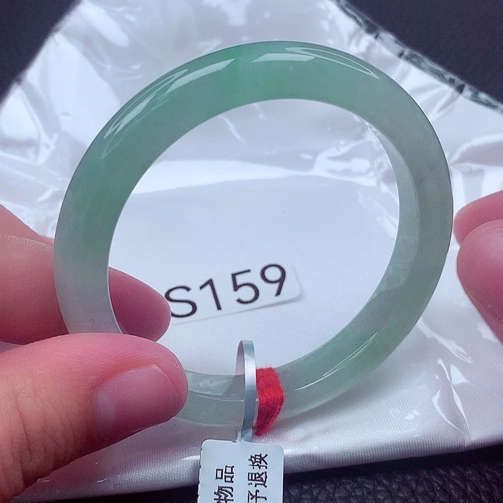翡翠未镶嵌手镯天然缅甸翡翠A货