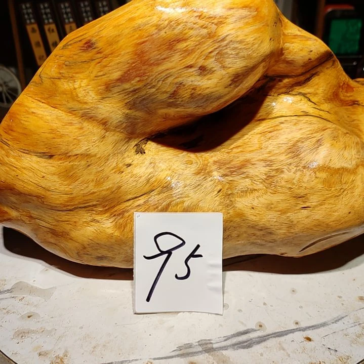 松木鸿*95号北沉香琥珀木天然造型